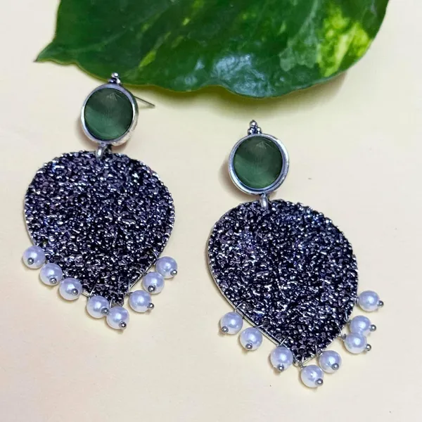 Black_Traditional_Classic_Stylish_Oxidized_Kundan_Stud_Earrings_For_Women