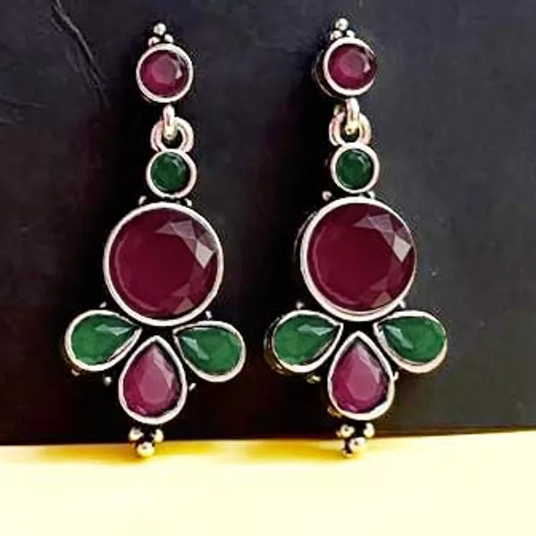 Red_And_green_Traditional_Classic_Stylish_Oxidized_Kundan_Pearl_Dropping_Stud_Earrings_For_Women