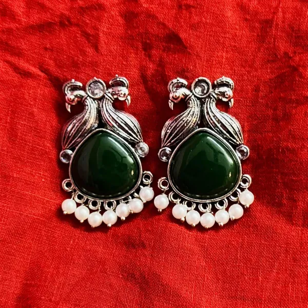 Green_And_Silver_Traditional_Classic_Stylish_Oxidized_Kundan_Stud_Earrings_For_Women