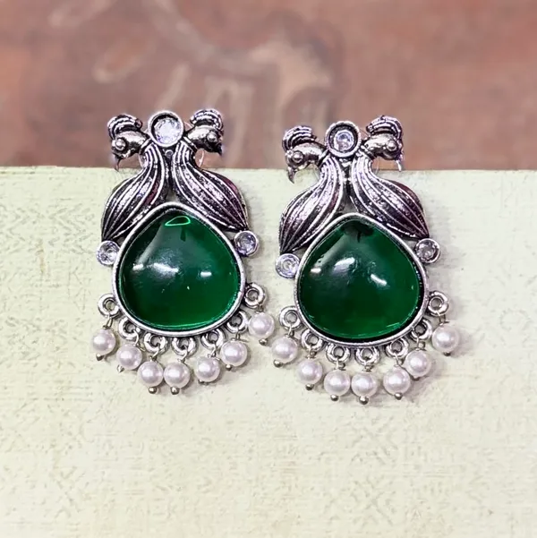 Green_And_Silver_Traditional_Classic_Stylish_Oxidized_Kundan_Stud_Earrings_For_Women
