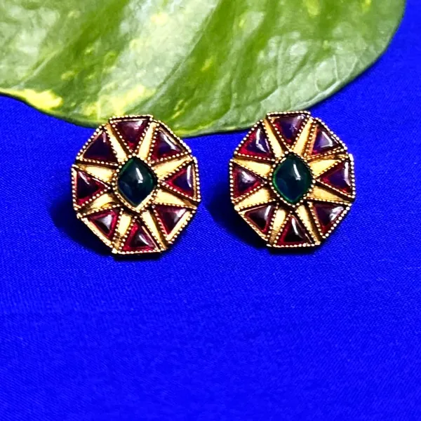 Red_And_Green_Traditional_Classic_Stylish_Oxidized_Kundan_Stud_Earrings_For_Women