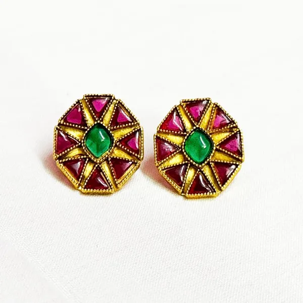 Red_And_Green_Traditional_Classic_Stylish_Oxidized_Kundan_Stud_Earrings_For_Women