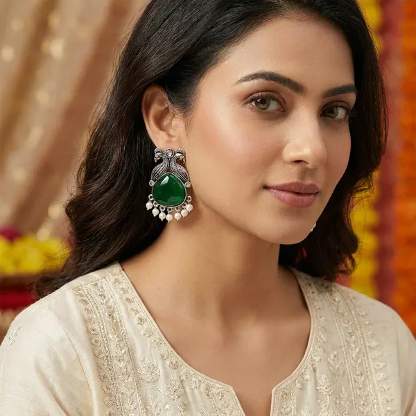 Green_And_Silver_Traditional_Classic_Stylish_Oxidized_Kundan_Stud_Earrings_For_Women