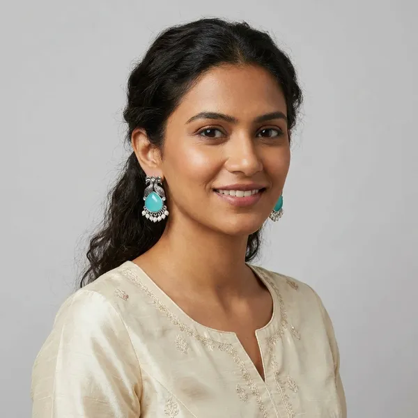 Light_Blue_And_Silver_Traditional_Classic_Stylish_Oxidized_Kundan_Stud_Earrings_For_Women