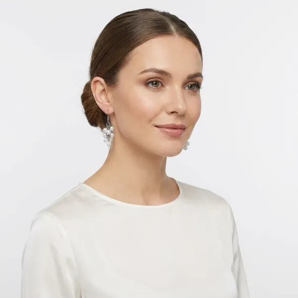 Silver_Classic_Stylish_Pearl_Dropping_Hook_Earrings_For_Women