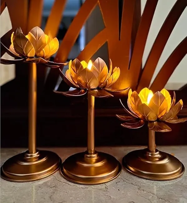 Golden_Alloy_Lotus_Flower_Candle_(Pack_Of_3)