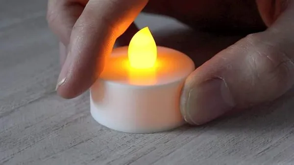 White_Plastic_Led_Light_Diya_(Pack_Of_24)