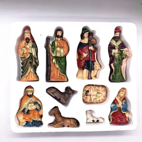Red_And_Grey_Plastic_Christmas_Decorations_Items_(Pack_Of_10)