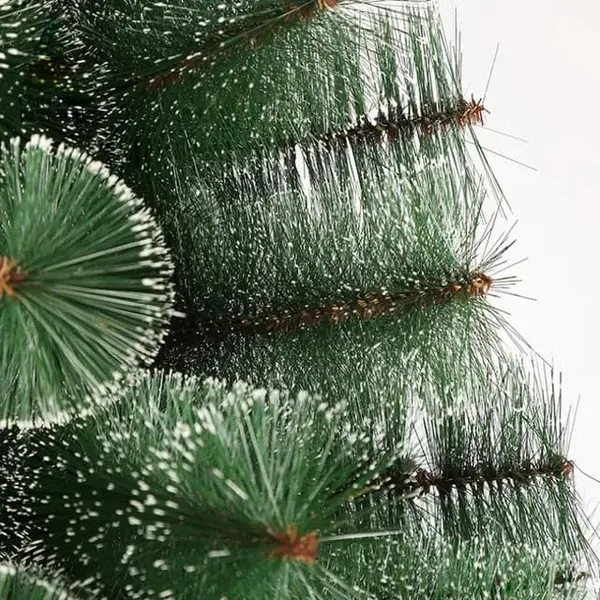 Snow_Plastic_Christmas_Tree