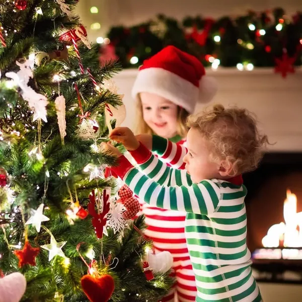 Snow_Plastic_Christmas_Tree