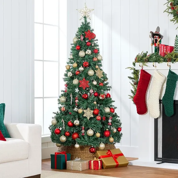 Green_Plastic_Christmas_Tree
