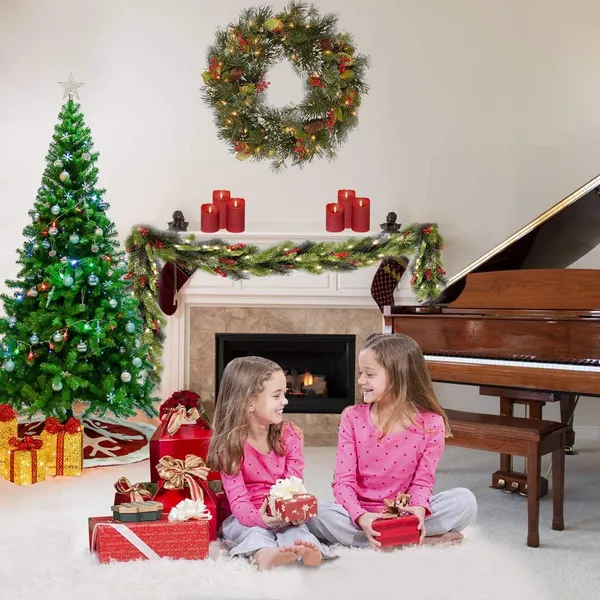 Green_Plastic_Christmas_Tree
