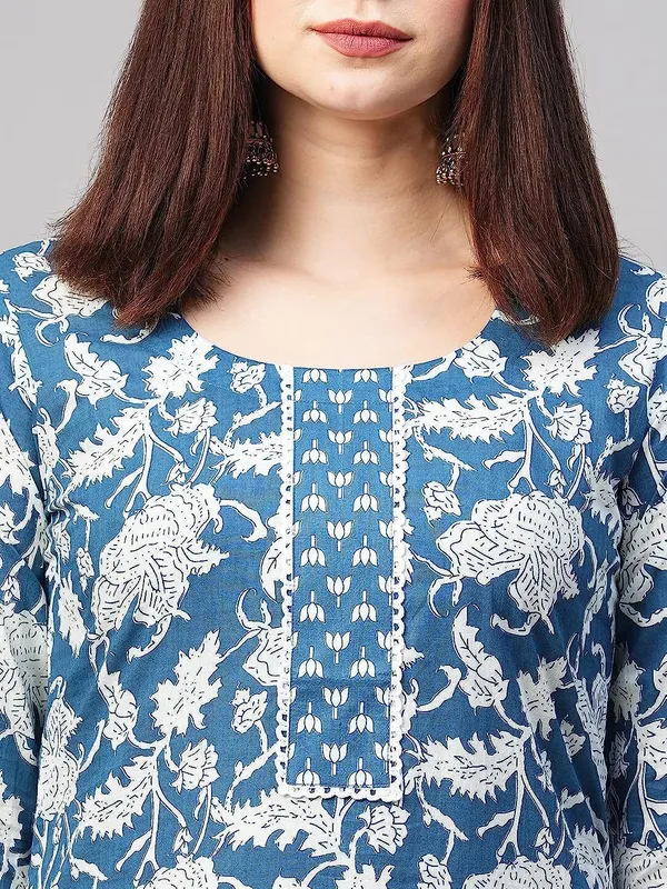 Sky_Blue_Cotton_Straight_Floral_Printed_Kurta_Pant_Set_For_Women