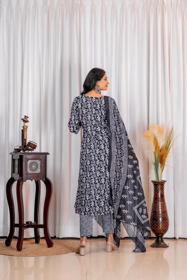 Navy_Blue_Cotton_Straight_Geometric_Print_Kurta_Set_With_Dupatta_For_Women