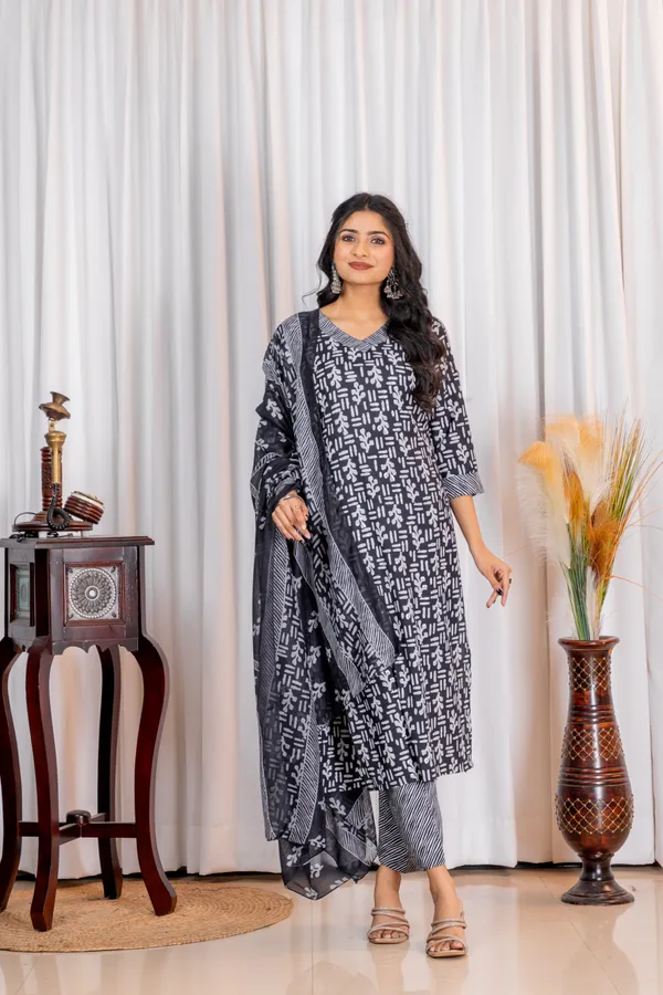 Navy_Blue_Cotton_Straight_Geometric_Print_Kurta_Set_With_Dupatta_For_Women