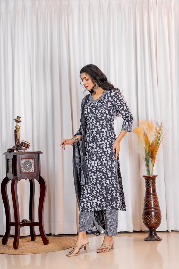 Navy_Blue_Cotton_Straight_Geometric_Print_Kurta_Set_With_Dupatta_For_Women