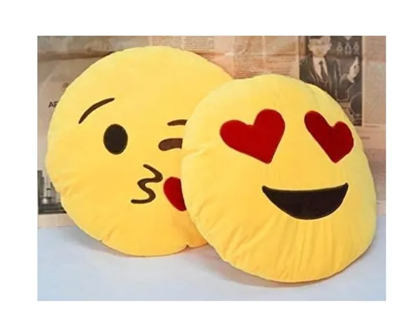 Multicolour_Plush_Fabric_And__32_cm_Polyester_And_Cotton_Blend_Emoji_Round_Cushion_Pillow_For_Kids