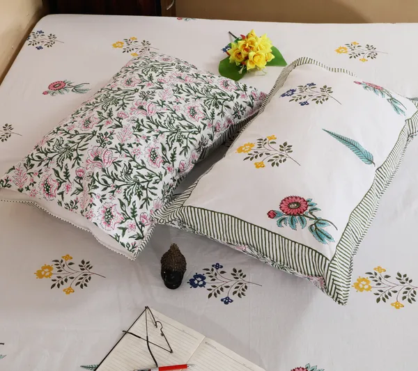 220_TC_|_335_GSM_|_Multicolor_Cotton_Hand_Block_Print_Floral_Tree_Bedsheet_With_Pillow_Cover