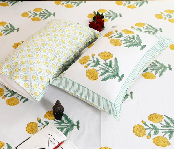 220_TC_|_335_GSM_|_White_And_Yellow_Cotton_Floral_Print_Bedsheet_With_Pillow_Cover