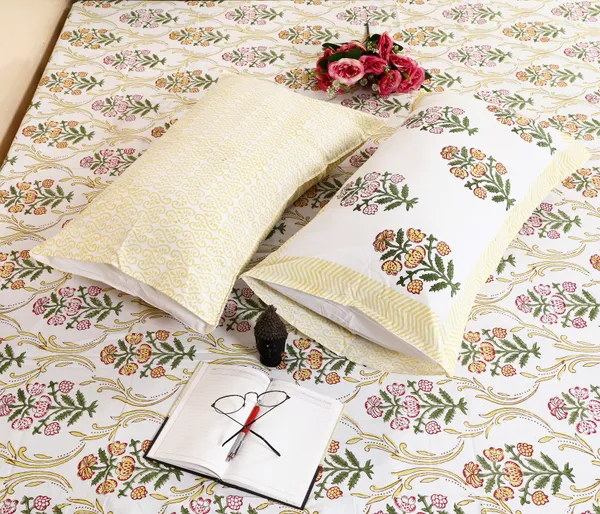 220_TC_|_335_GSM_|_Multicolor_Cotton_Hand_Block_Print_Mughal_Floral_Bedsheet_With_Pillow_Cover