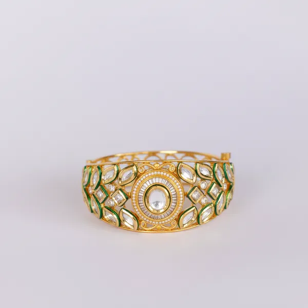 Gold_And_Clear_Toned_Regal_Kundan_Polki_Cuff_Bangle