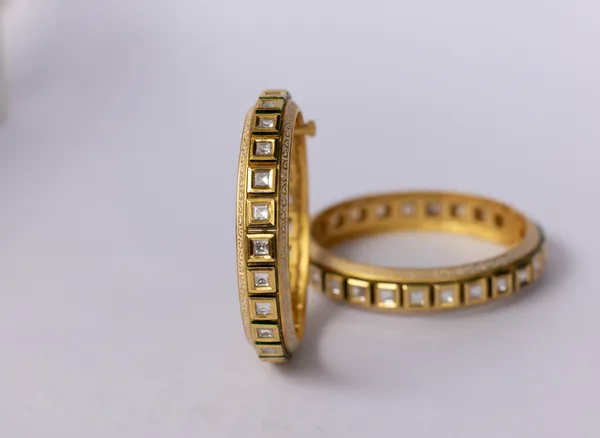 Gold_Regal_Kundan_Openable_Bangles_With_Emerald_Accents