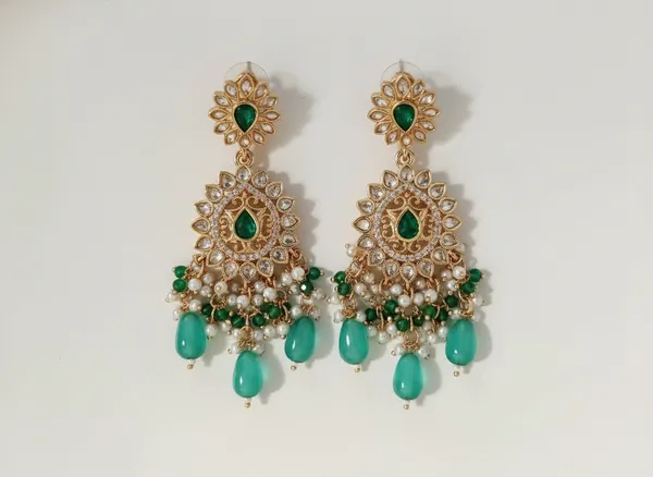 Emerald_Radiance_Traditional_Gold_Plated_Chandelier_Earrings