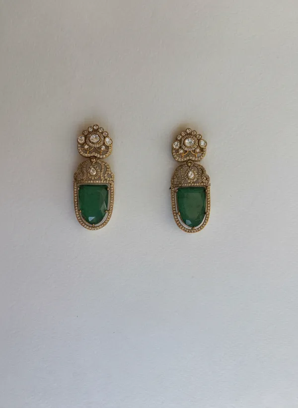 Regal_Emerald_And_Polki_Filigree_Dangler_Earrings