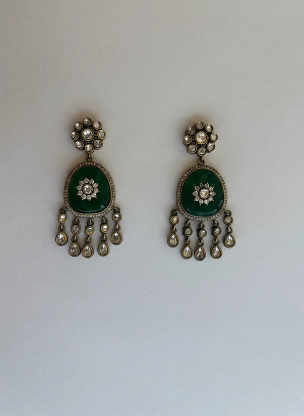 Emerald_And_Polki_Inspired_Majestic_Dangler_Earrings