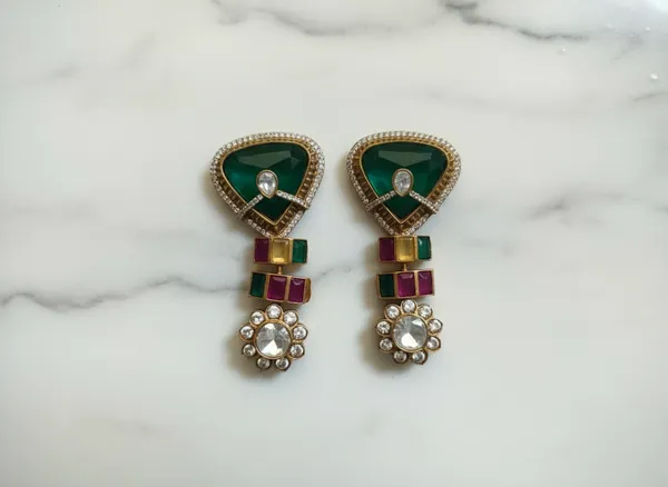 Regal_Emerald_And_Gold_Toned_Drop_Earrings_With_Sparkling_Accents