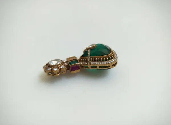 Regal_Emerald_And_Gold_Toned_Drop_Earrings_With_Sparkling_Accents
