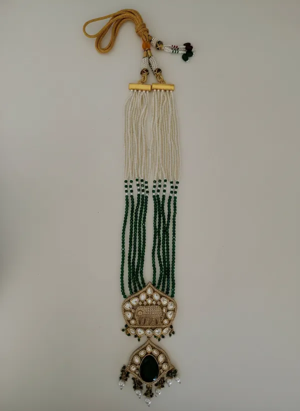 Regal_Elephant_Motif_Kundan_And_Emerald_Green_Beaded_Rani_Haar