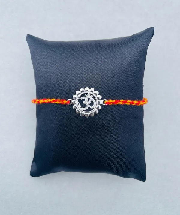 Divine_Om_Rakhi_(Sterling_Silver_925)_In_Auspicious_Kalawa