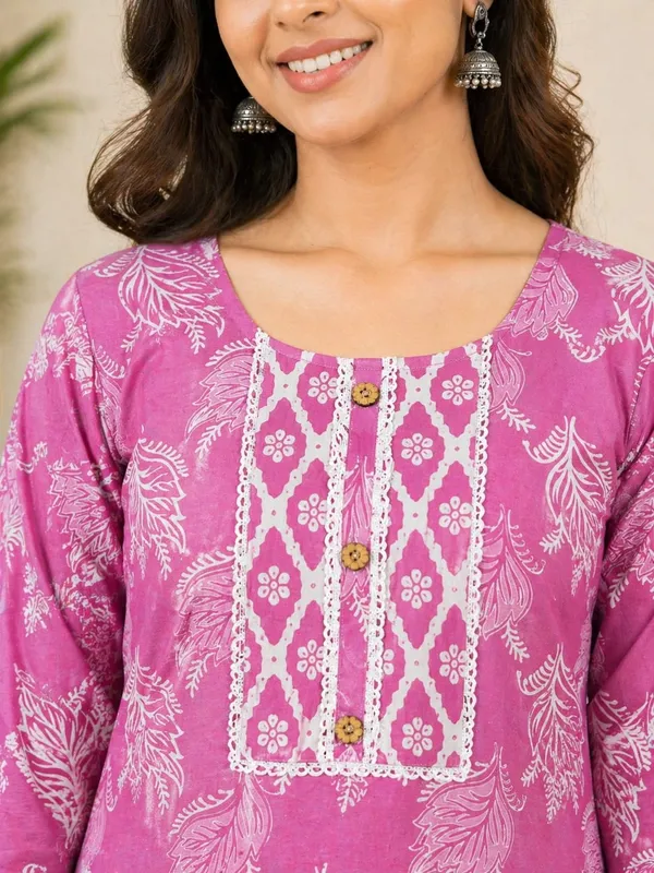 Nuvesta_Pink_Petal_Ethnic_Kurta_Pant_Set
