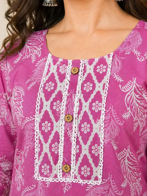 Nuvesta_Pink_Petal_Ethnic_Kurta_Pant_Set