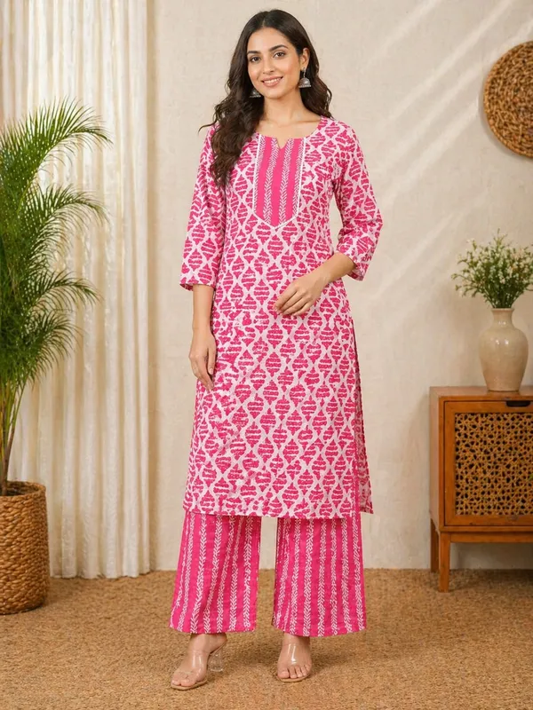 Nuvesta_Rani_Ikat_Ethnic_Kurta_Pant_Set
