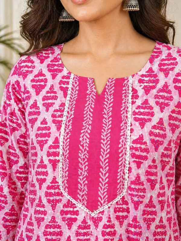 Nuvesta_Rani_Ikat_Ethnic_Kurta_Pant_Set