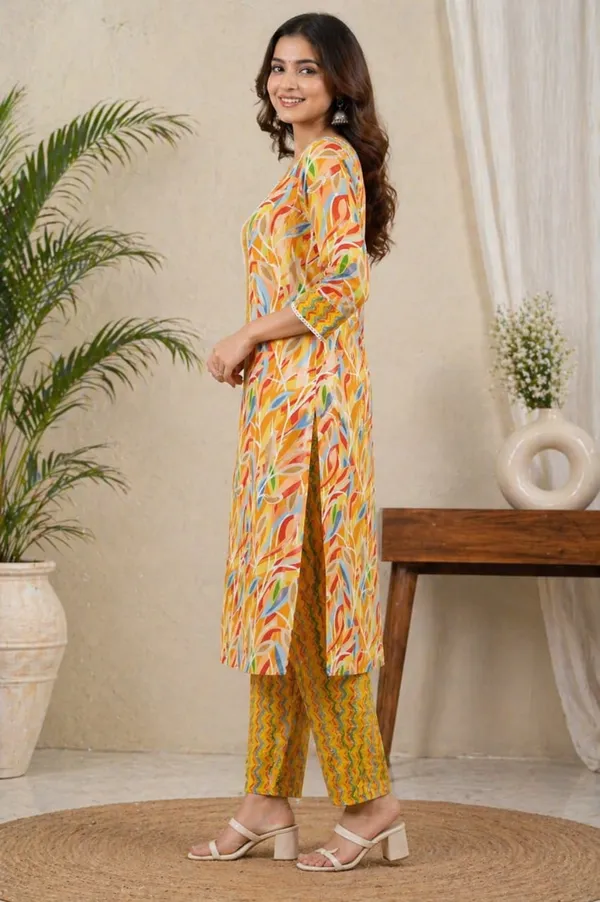 Nuvesta_Sunleaf_Printed_Kurta_Pant_Set