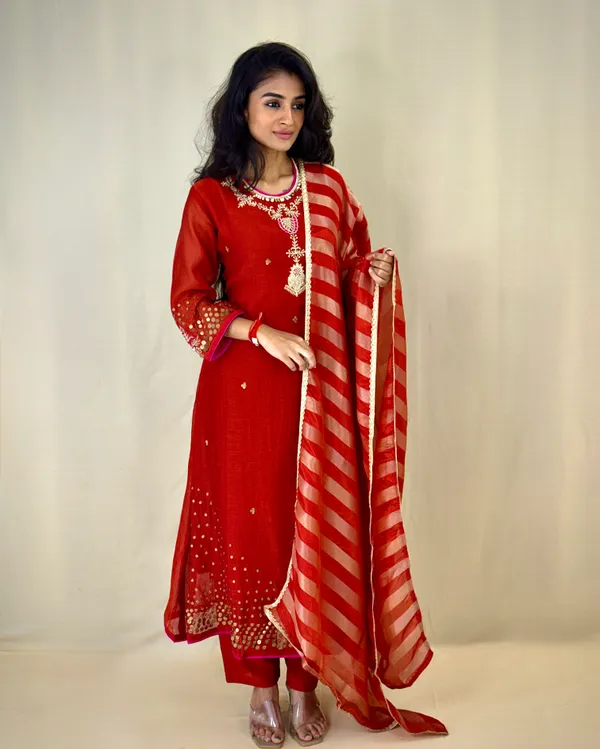 Red_Embellished_Kurta_Set_With_Golden_Sequin_Work