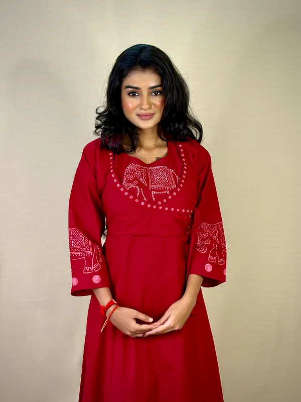 Red_Elephant_Embroidered_Cotton_Kurta_Set_With_Palazzo_Pants