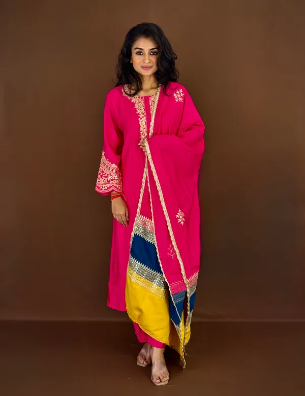 Elegant_Pink_Embroidered_Kurta_Set_With_Golden_Detailing