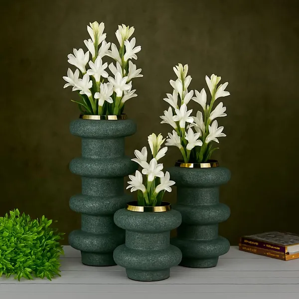 Arts_Impex_Metal_Flower_Vases_Set_Of_3_Powder_Coated_Handmade_Vases_For_Table_Shelf_Decor_Modern_Accent_Pieces_For_Living_Room_Bedroom