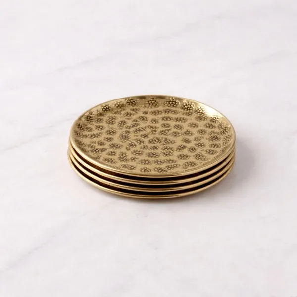 Antique_Brass_Coasters_Set_Of_4_Hand_Hammered_Aluminium_Core_With_Brass_Finish_Thickness_Round_Drink_Coasters_For_Table_Protection