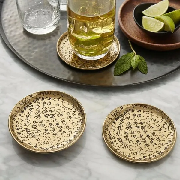 Set_Of_4_Hammered_Brass_Casted_Coasters_Gold_Finish_Round_Drink_Coaster_Set_With_Textured_Surface_Luxury_Table_Decor_For_Glasses_Cups_Mugs