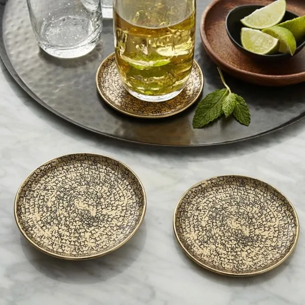 Hammered_Brass_Coasters_Round_Gold_Finish_Metal_Textured_Surface_Heat_Resistant_Set_Of_4_Luxury_Table_Decor