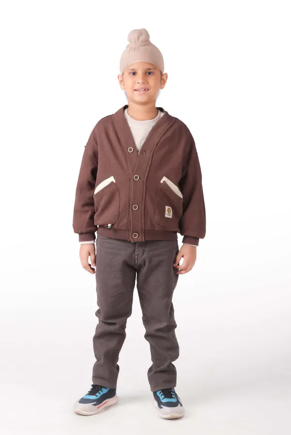 Unisex_Button_Up_Cardigan_With_Contrast_Pockets_Brown