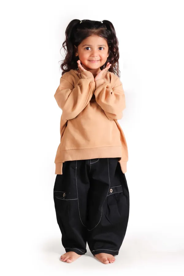 Unisex_Sweatshirt_With_Chest_Pocket_Beige