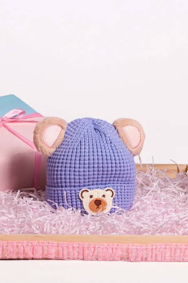 Adorable_Baby_Knit_Hat_With_Teddy_Bear_Design_Purple