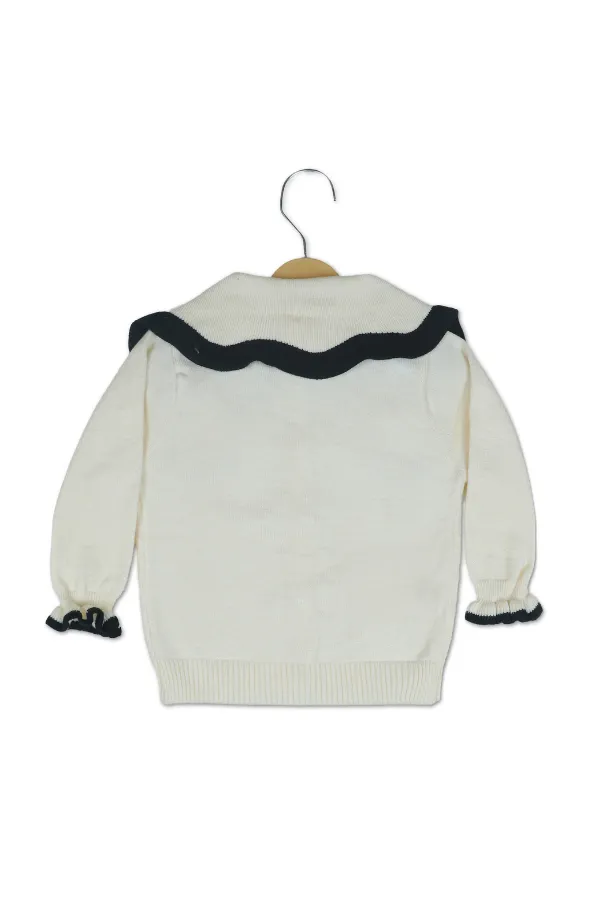 Cream__Sweater_And_Black_Pants_Set_With_Floral_collar
