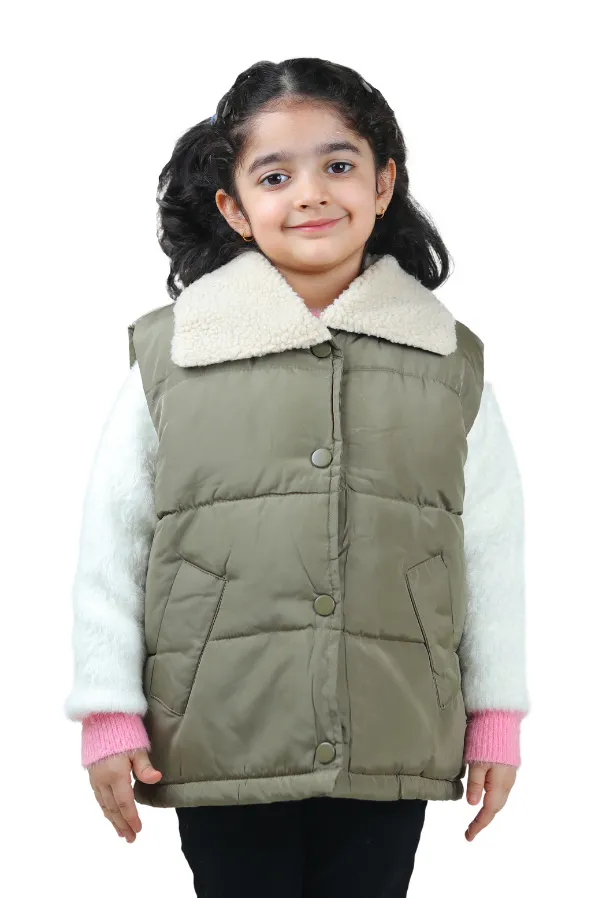 Olive_Sherpa_Style_Quilted_Half_Jacket